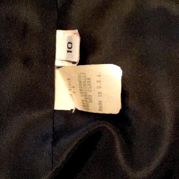 Elegant Perry Ellis/Saks 5th wool coat, fur collar - Picture 8 of 10